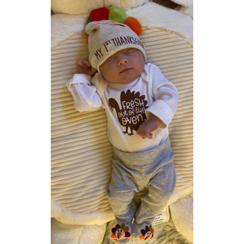 First Thanksgiving Baby Bodysuit / Fresh Out of the Oven Bodysuit / Thanksgiving Bodysuit /Baby Thanksgiving