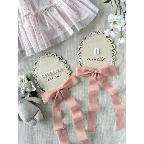 Wooden Lace Ribbon Bow Interchangeable Milestone Marker, Personalized Name Disc, Baby Monthly Milestone, Nursery Decor, Baby Shower Gift