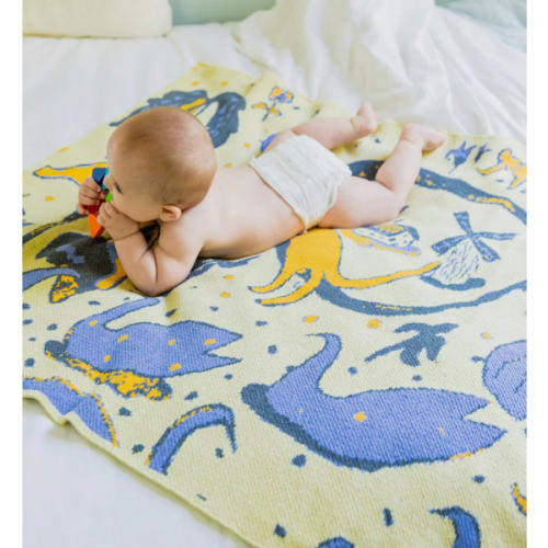 Swans Daffodil / Baby Blanket