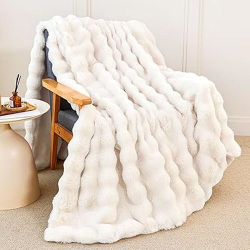 Faux Rabbit Fur Throw Blanket for Couch, Fluffy Warm Plush Thick Bubble Blanket for Bed Sofa Living Room, Soft Cozy Furry Blanket, 50x60 inches, Cream White