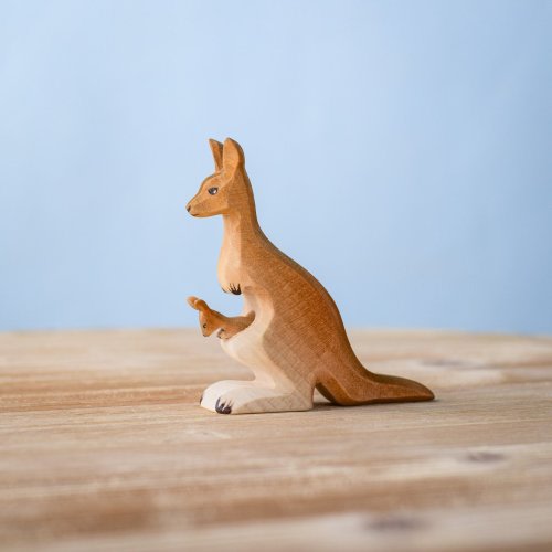 Mama Kangaroo & Joey
