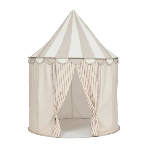 Circus tent, Clay