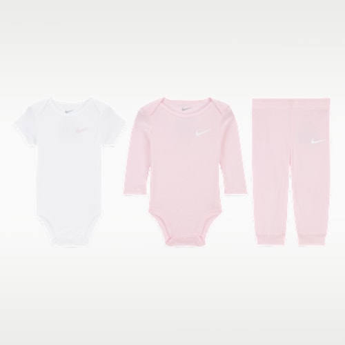 Nike Baby Essentials Baby 3-Piece Pants Set. Nike.com