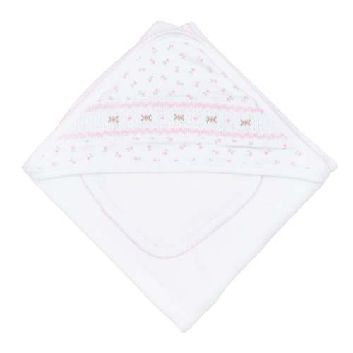 Juliette's Classics Smocked Towel Set