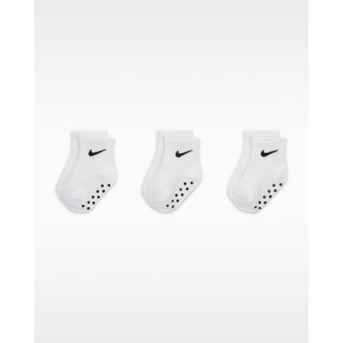 Nike Baby Core Swoosh Gripper Socks (3 Pairs). Nike.com