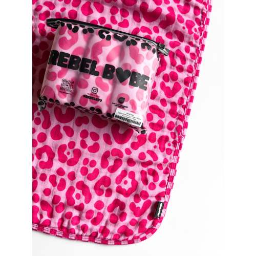 Organic Muslin Burp Clothes in Bubble Gum Leopard - 3 Pack