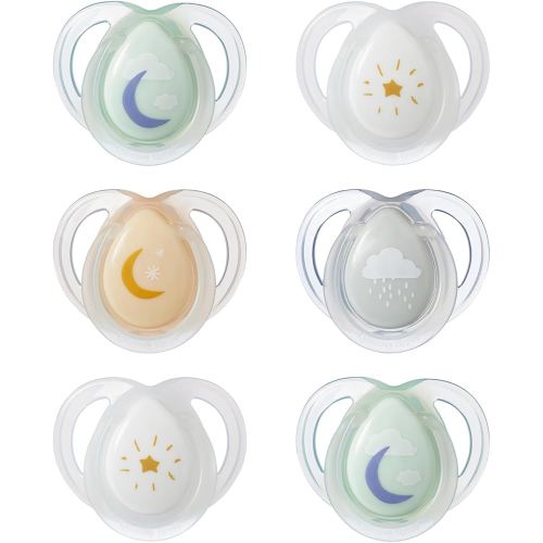 Amazon.com : Tommee Tippee Night Time Pacifier, 6-18 Months, Symmetrical Silicone Baglet, BPA-Free Binkies, Glow in The Dark Technology, Blue Rainbow, Pack of 6 : Baby