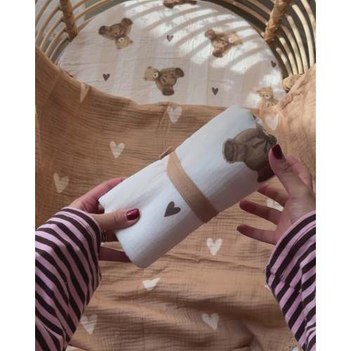 Organic Muslin Waterproof Changing Mat - Teddy & Hearts