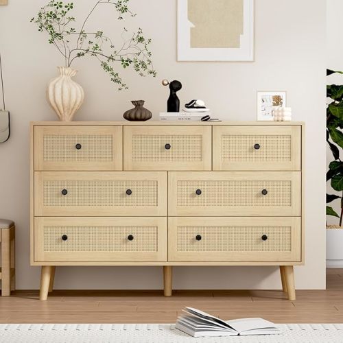 Rattan Dresser for Bedroom with 7 Drawers, Natural Wood Durable Dressers & chests of Drawers with Black Handles, Chest of Drawers for Bedroom, Nursery, Entryway, Hallway