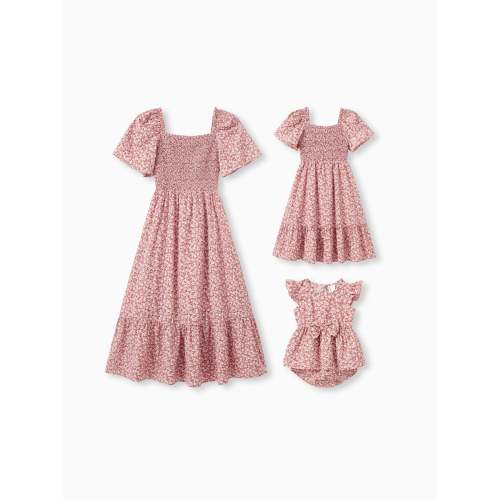 Mommy & me Blue Flora Print Smocking Puff-sleeve Dress Set Pink