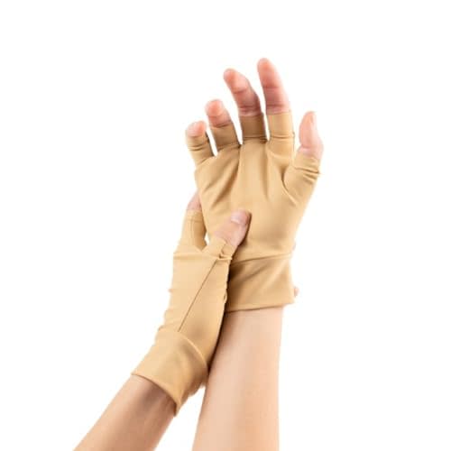 Skin Guards Light Skin Tone Fingerless Gloves – Made in USA – Conceal Bruises & Protect Thinning Skin