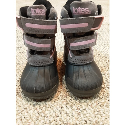 Toddler Size 7 Totes Winter Boots