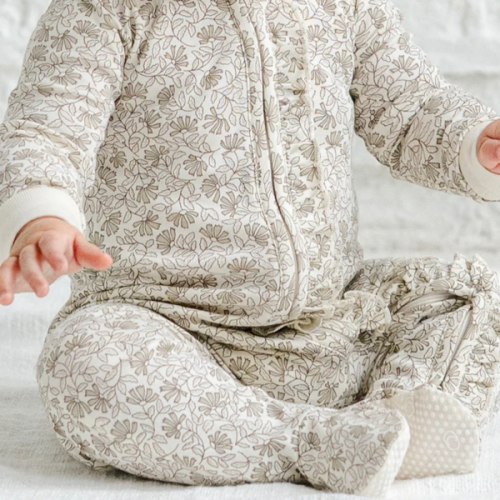 Neve Ruffle Zipper Footie