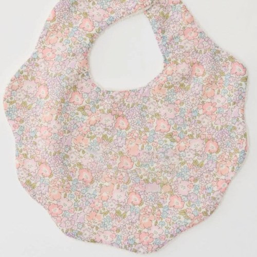 Scallop Bib