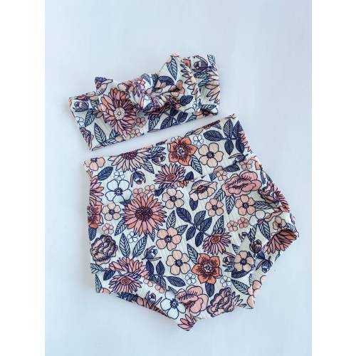 Floral~ Baby bummies girl shorties baby shorties toddler shorts baby girl shorties, baby bummy newborn bloomers baby