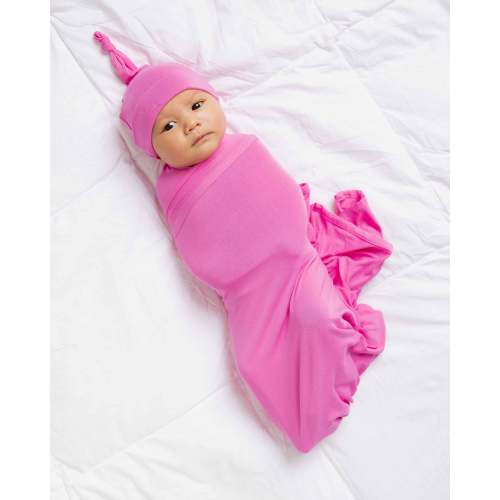 Pinky Promise Swaddle & Beanie Set