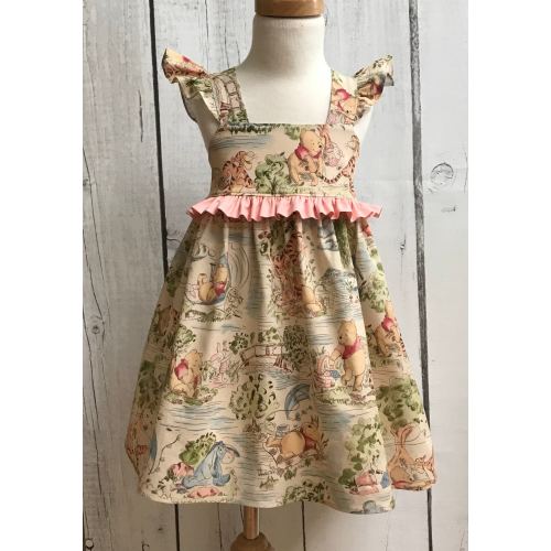 Winnie the Pooh Dress, Disney Dress, Embroider Baby Girls Dress, Little Girls Dress, Pooh Party, Baby Dress, Disneyland, Disney World
