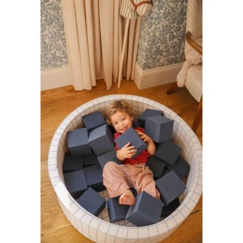SMOL 31.5' Round Foam Pit with Square Foam - 30pc