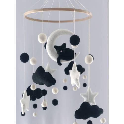 Black and white mobile, Montessori mobile, Cat and moon stars mobile, Kitten mobile, Cats mobile, Neutral nursery, Black cat mobile