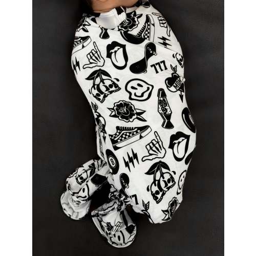 BAMBOO STRETCH SWADDLE IN COOL KID