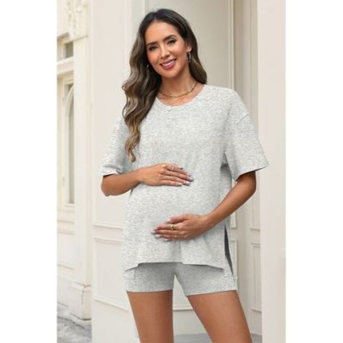 Attraco Maternity Two Piece Side Slit Short Sleeve Lounge Set with Pocketed High Waist Shorts Gray L