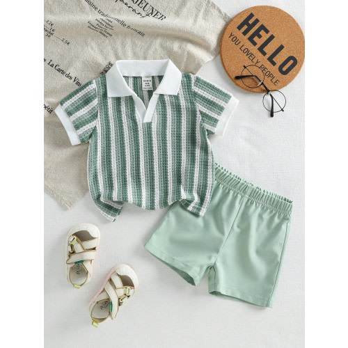 SHEIN Playful Pals Baby Boy Summer Fashion New Colorful Vintage Striped Textured Polo Shirt And Shorts Set, Stylish And Handsome, Comfortable Fabric, Perfect For Daily Wear, Outdoor Activities And Back To School