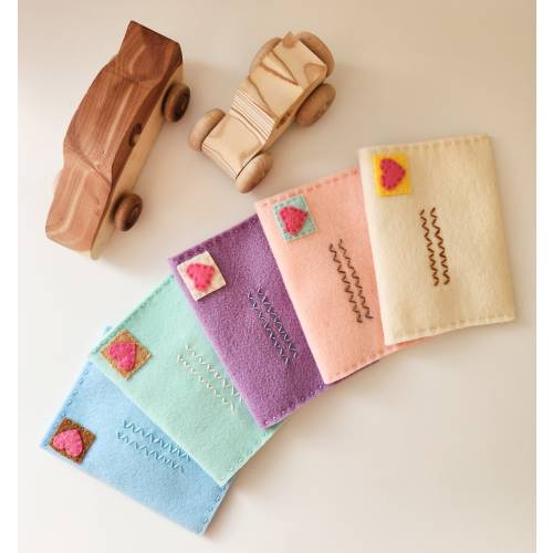 Felt Envelope Pretend Play