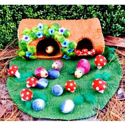 Hedgehog Hollow Playscape – My Toy Wagon