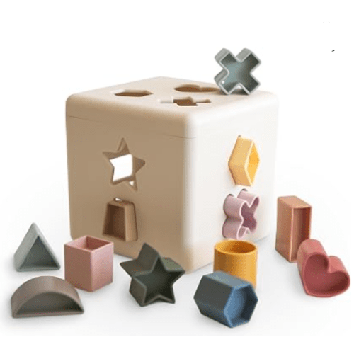 mushie Shape Sorting Box | Made in Denmark (10+ Months) | Made in Denmark, 12 Shapes, BPA-Free, Fine Motor Skills