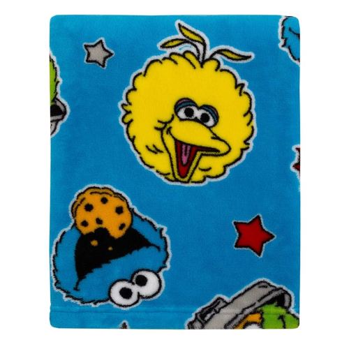 Sesame Street Come and Play Blue, Green, Red and Yellow, Elmo, Big Bird, Cookie Monster, and Oscar The Grouch Toddler Blanket