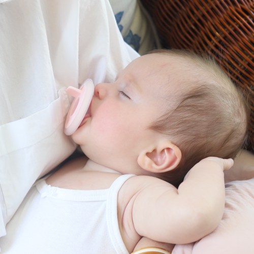 babypace breast-like pacifier 2-set - seashell | mōmi