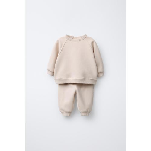 SWEATSHIRT AND JOGGER SET WITH BRUSHED INTERIOR - Light beige | ZARA United States