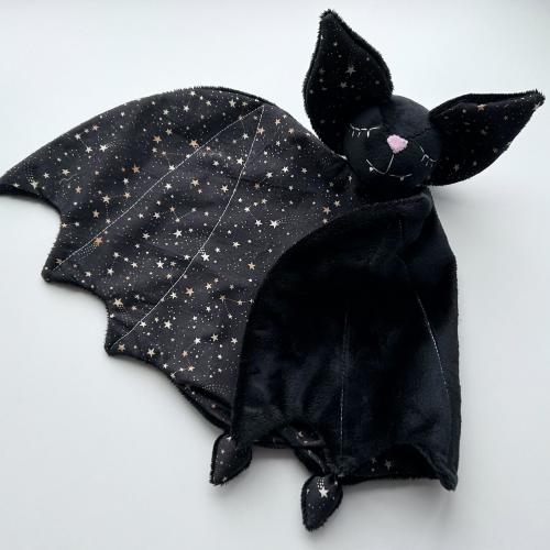 Personalized bat lovey security blanket: Embroidered baby gift