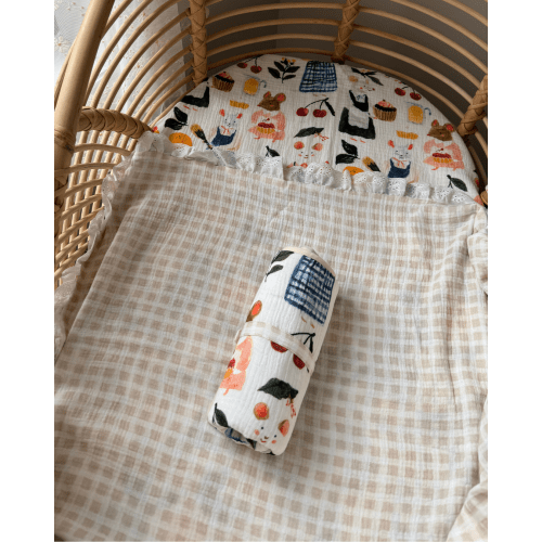 Reversible Organic Muslin Waterproof Changing Mat - Mabel's Bakery