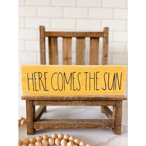 Here Comes The Sun Summer Sign: Farmhouse Decor