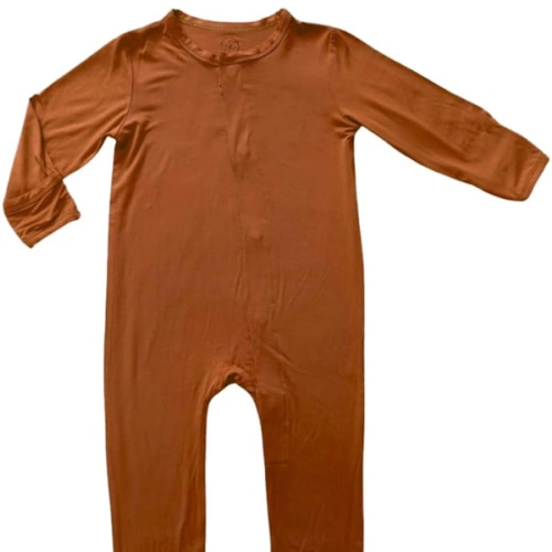 Avee & Co Footie Pajamas - Quick Magnetic Fastener Sleeper for Baby Boy and Girl (0-24 months)