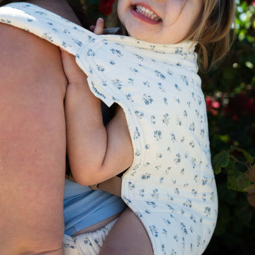 Eloise Lark Kid Carrier (25-65 lbs) | Cottage Floral | hope&plum