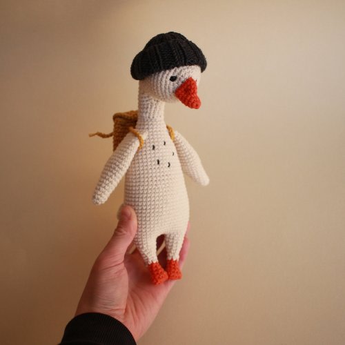 Goose traveler crochet toy, Amigurumi goose, Birthday gift, Goose toy, soft toy, gift for child, soft goose, Bird, toy bird, stuffed goose