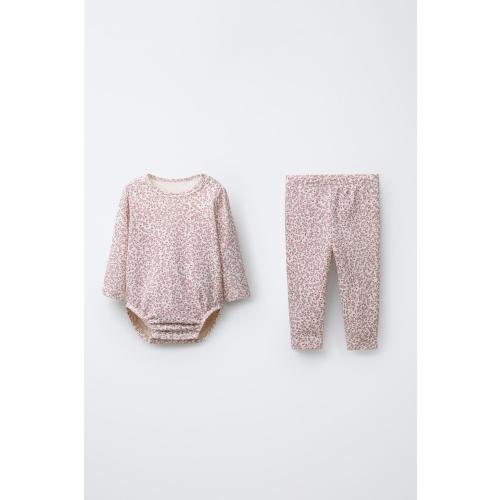 FLORAL BODYSUIT AND LEGGINGS SET - Chalk pink | ZARA United States
