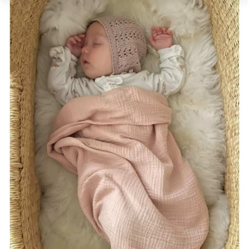 Bassinet Sheepskin: Ivory (Small)– East Perry