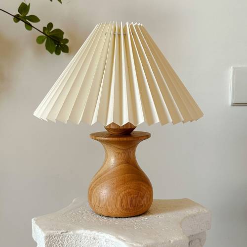 Small Wooden Pleated Table Lamp - Cream