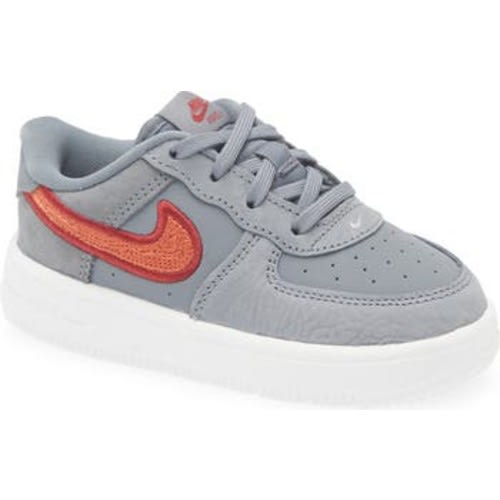 Kids' Air Force 1 Sneaker, 5 M