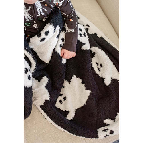 CuddleLane™ Luxe Halloween Luxe Blanket | Ghosts