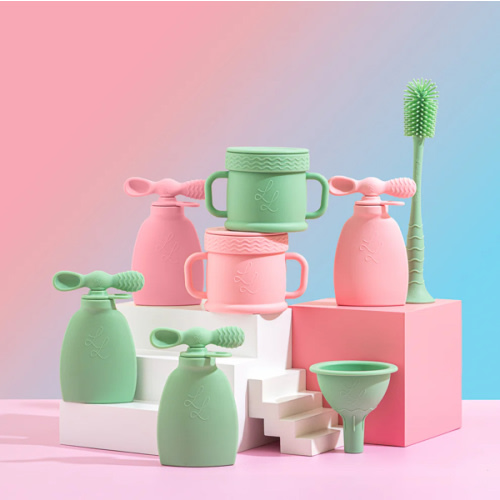 Snack Time Combo Pack – 2 Snack Cups, 2 Pouches & Funnel