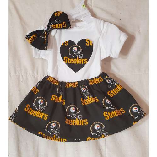 Steelers Baby Girl Clothing Set. Can get with Skirt, Bodysuit and Bow. Sold separately or in a set.