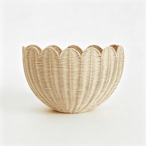 ACDANC Scalloped Wicker Wall Basket-The Original-Hand Woven Basket-Scalloped Décor Wall Hanging Baskets -16" X 10" X 7"In-Hanging Wall Basket (Natural)