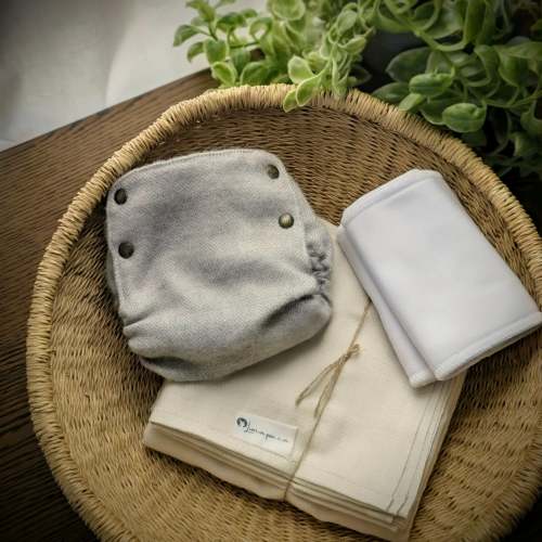 Lunapaca Cloth Diapering (Size M)