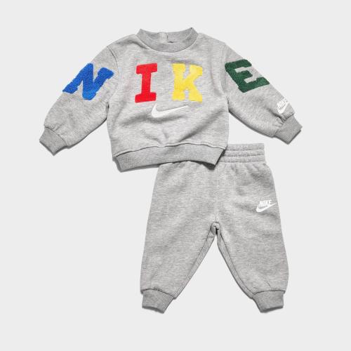 Infant Nike Chenille Crewneck Sweatshirt and Jogger Pants Set | JD Sports