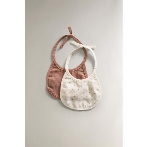 BABY FLORAL BIB (PACK OF 2)