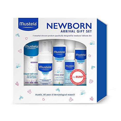 Mustela Newborn Arrival Gift Set - Baby Skincare & Bath Time Essentials - Natural & Plant Based - 5 Items Set